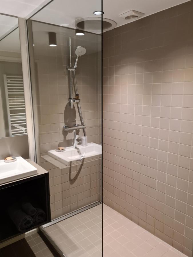 Etterbeek B&B A Cote Du Cinquantenaire المظهر الخارجي الصورة